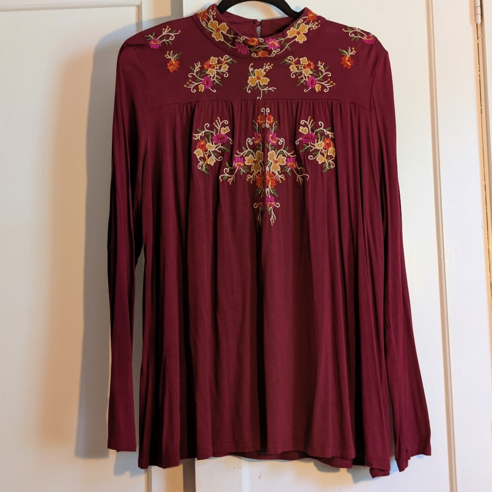 Cupio Burgundy Floral Embroidered Knit Tunic Top, XL, Good Condition, Bust 40"